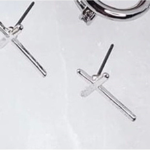 New silver plated Park Lane cross pierced earrings - Picture 2 of 5
